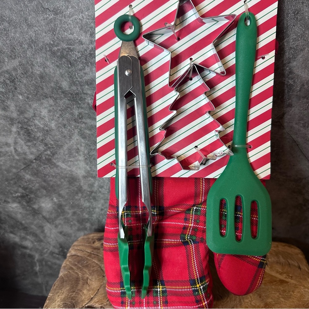 CWC Cook With Color Happy Holidays 5pc Baking Set - Picture 4 of 9